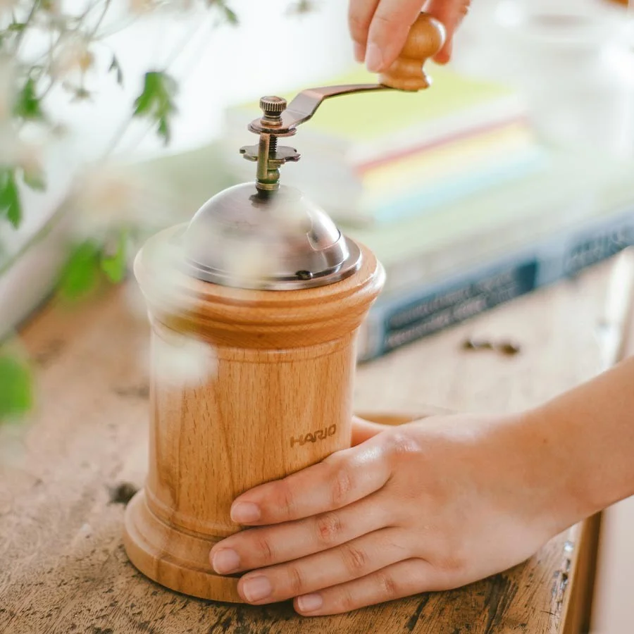 Hario Column - Manuālas kafijas dzirnaviņas