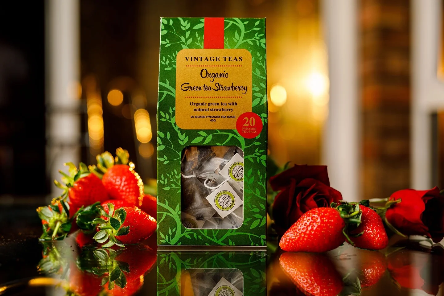 Vintage Teas Pyramid Organic bio zaļā tēja ar zemenēm zīda piramīda maisiņos 20gab. 40g