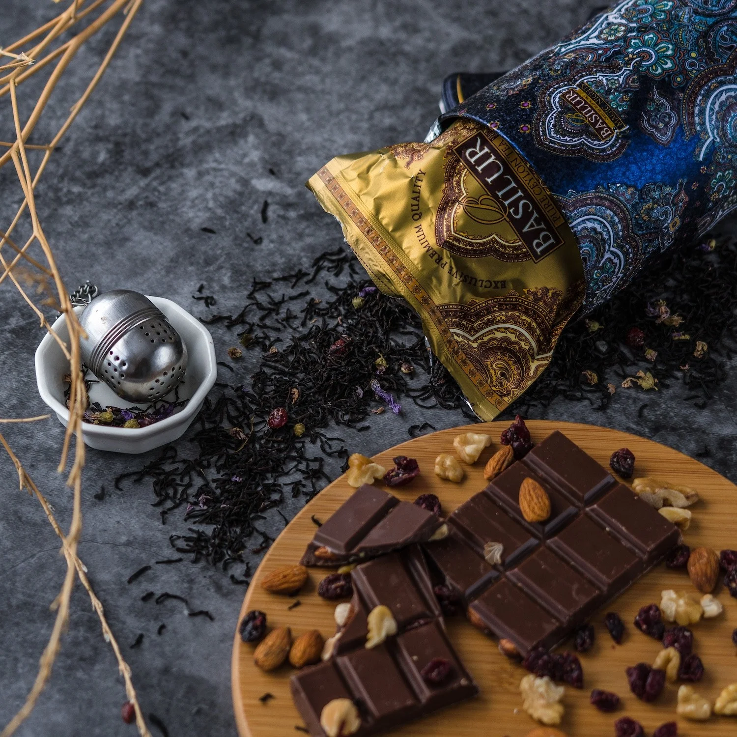 Melna tēja ORIENTAL Magic Nights Basilur 100g metālisks iepakojums