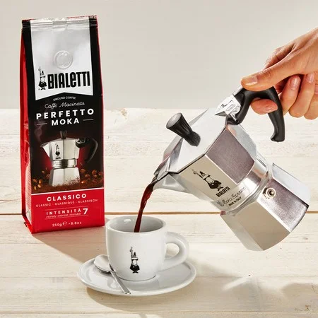 Bialetti Moka Express 6 tases 270 ml kafijas aparats + Perfetto Moka Classico kafija 250g