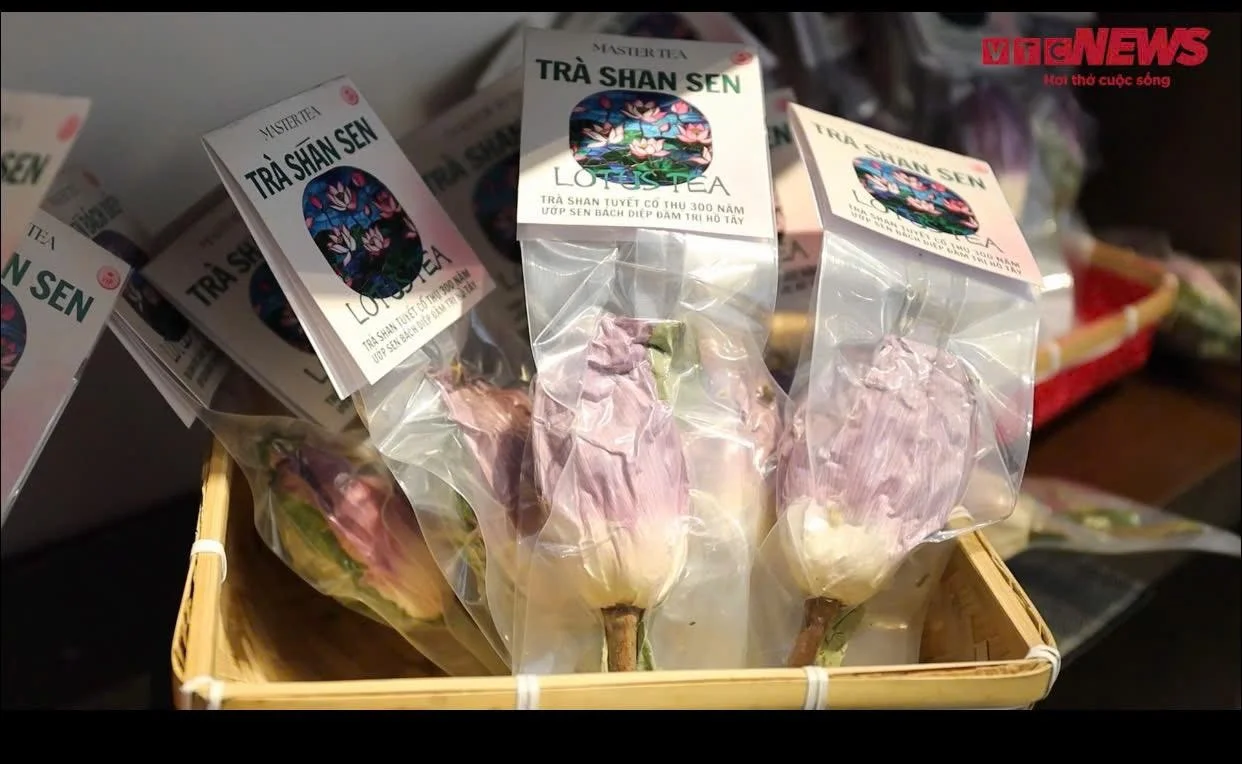 Zaļā tēja Lotosa ziedā “Ancient Tree” 80g Vjetnama