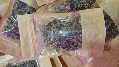 Long Man Tea - Pai Mu Tan Baltā Berama tēja 20g