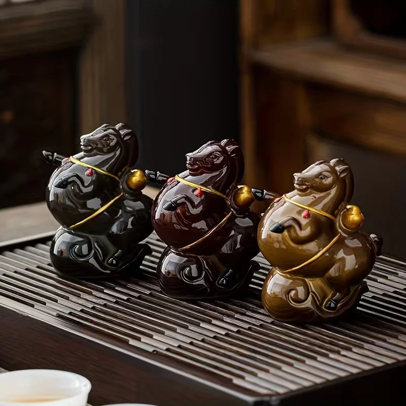 Krāsu mainošs Tējas mīlulis - Sarkanais Zirgs Tan