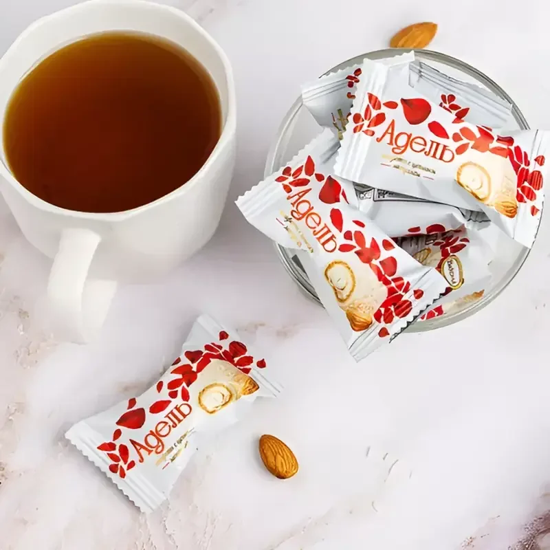 Konfektes "AKKOND" "ADEL" ar veselām mandelēm 215 g