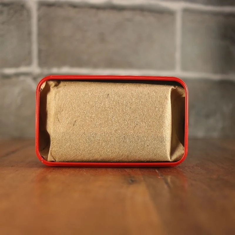 Nekūpināta Sarkanās tējas brikete 100g 无烟铁盒 T.Ar