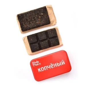 Копчёный плитка Красный чай Уишань 100g 烟熏铁盒 T.Ar