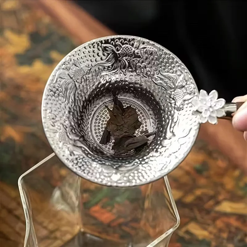 Metāla tējas sietiņš ar rokturi tējas filtrēšanai, ar Lotus Koi dizainu, sudraba krāsa