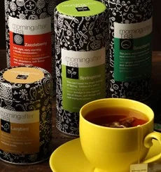 Vintage Teas LOVE BUZZ Pyramid melnā tēja zīda piramīdas maisiņā 10 gab.