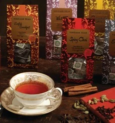 Vintage Teas Merry Berry Pyramid melnā tēja ar ogām zīda piramīda maisiņā 20 gab.x 2,5g